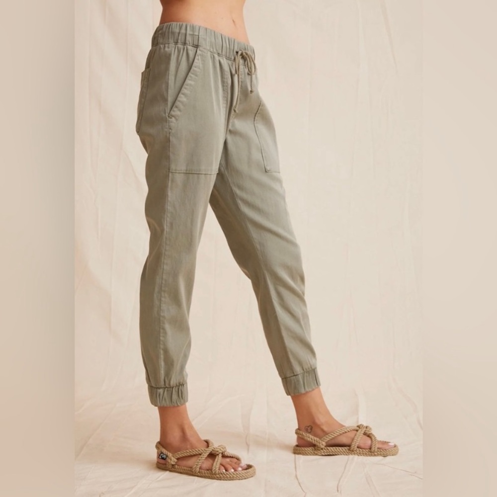 Cloth & Stone | Anthropologie | Easy Jogger | Sage Green | Drawstring | L